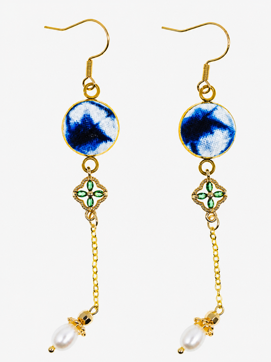 Indigo Clover Freshwater Pearl Earrings