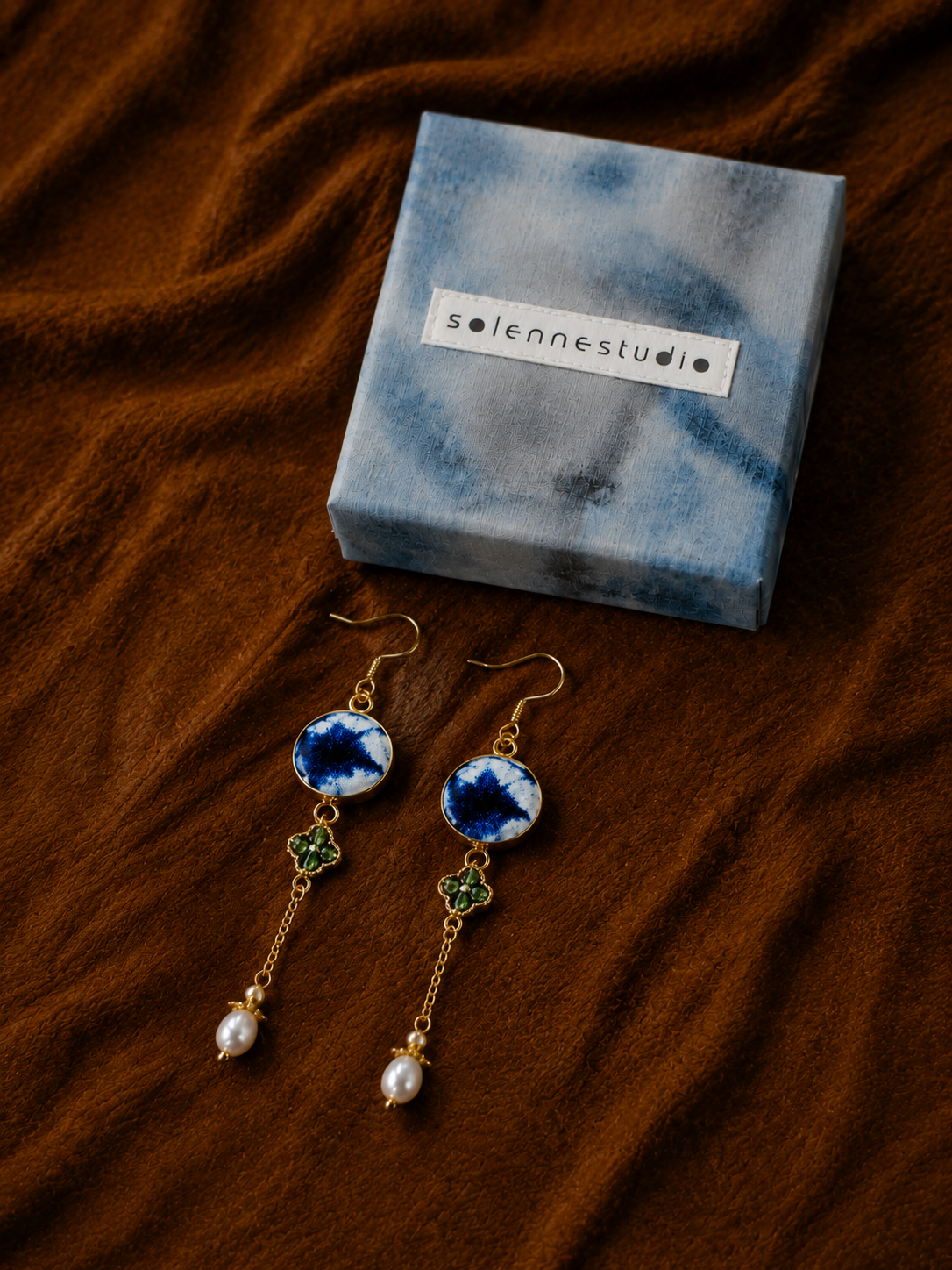 Indigo Clover Freshwater Pearl Earrings