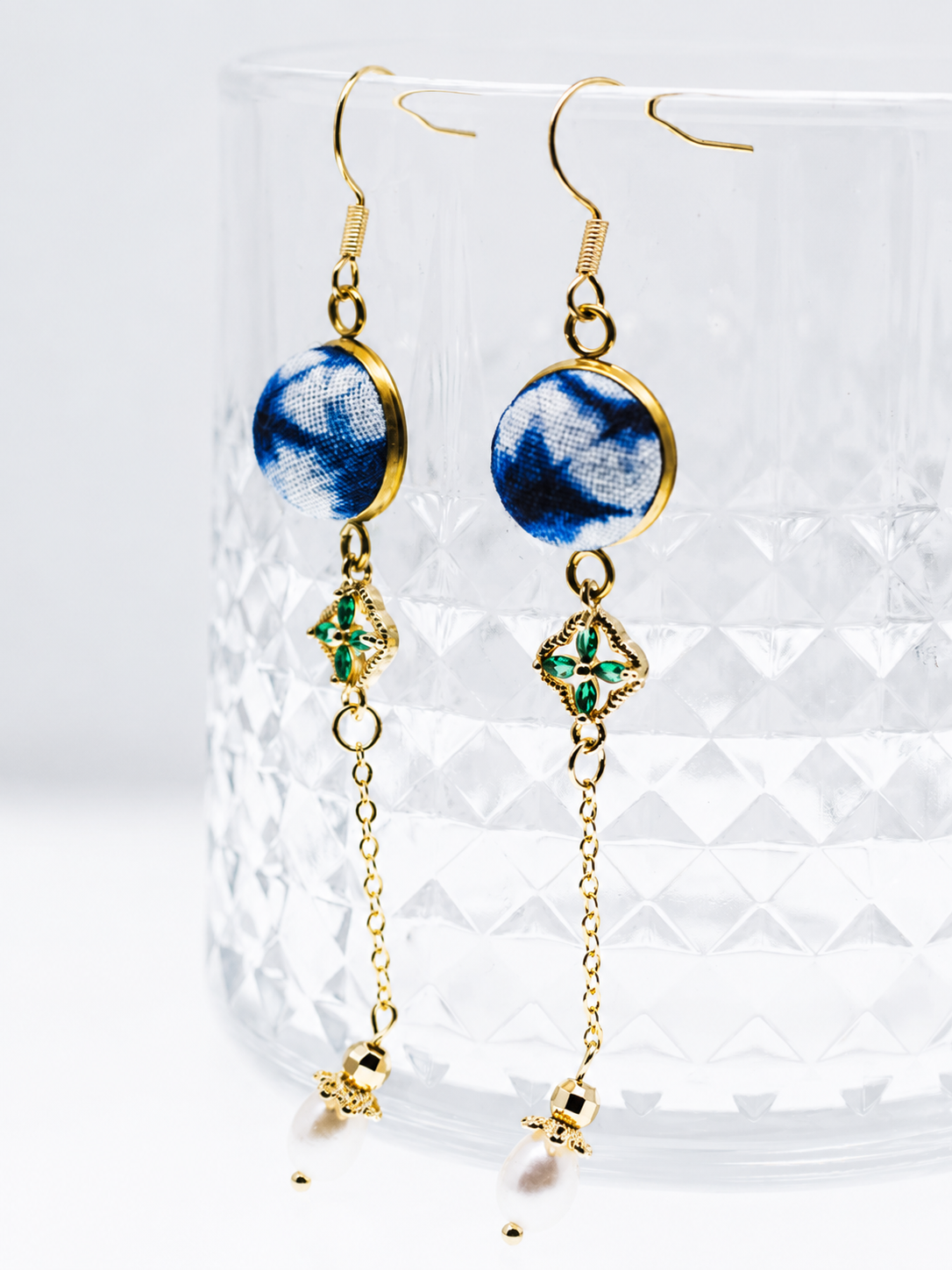 Indigo Clover Freshwater Pearl Earrings